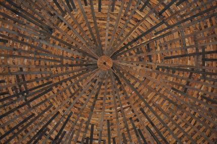 43243-rnd.barn.ceiling.jpg