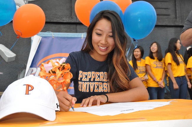 Walnut High senior Patricia Wong pledged to play golf and attend Pepperdine University