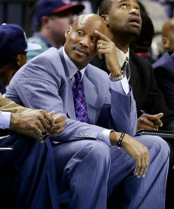 Byron Scott said he agreed to coach the Lakers next season. AP Photo/Chuck Burton)