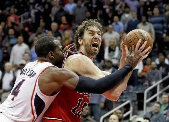 Former Lakers center Pau Gasol returns to Staples Center with his new team, the Chicago Bulls, for the first time Thursday. (AP Photo/David Goldman) 