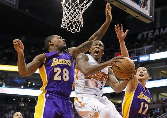 Tarik Black reportedly agreed to a two-year, $12.85 million deal to stay with the Lakers. (AP Photo/Rick Scuteri)
