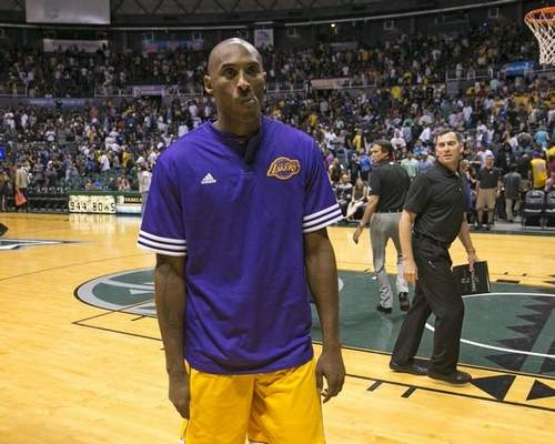 Lakers guard Kobe Bryant has partnered with The Players Tribune (AP Photo/Marco Garcia) 