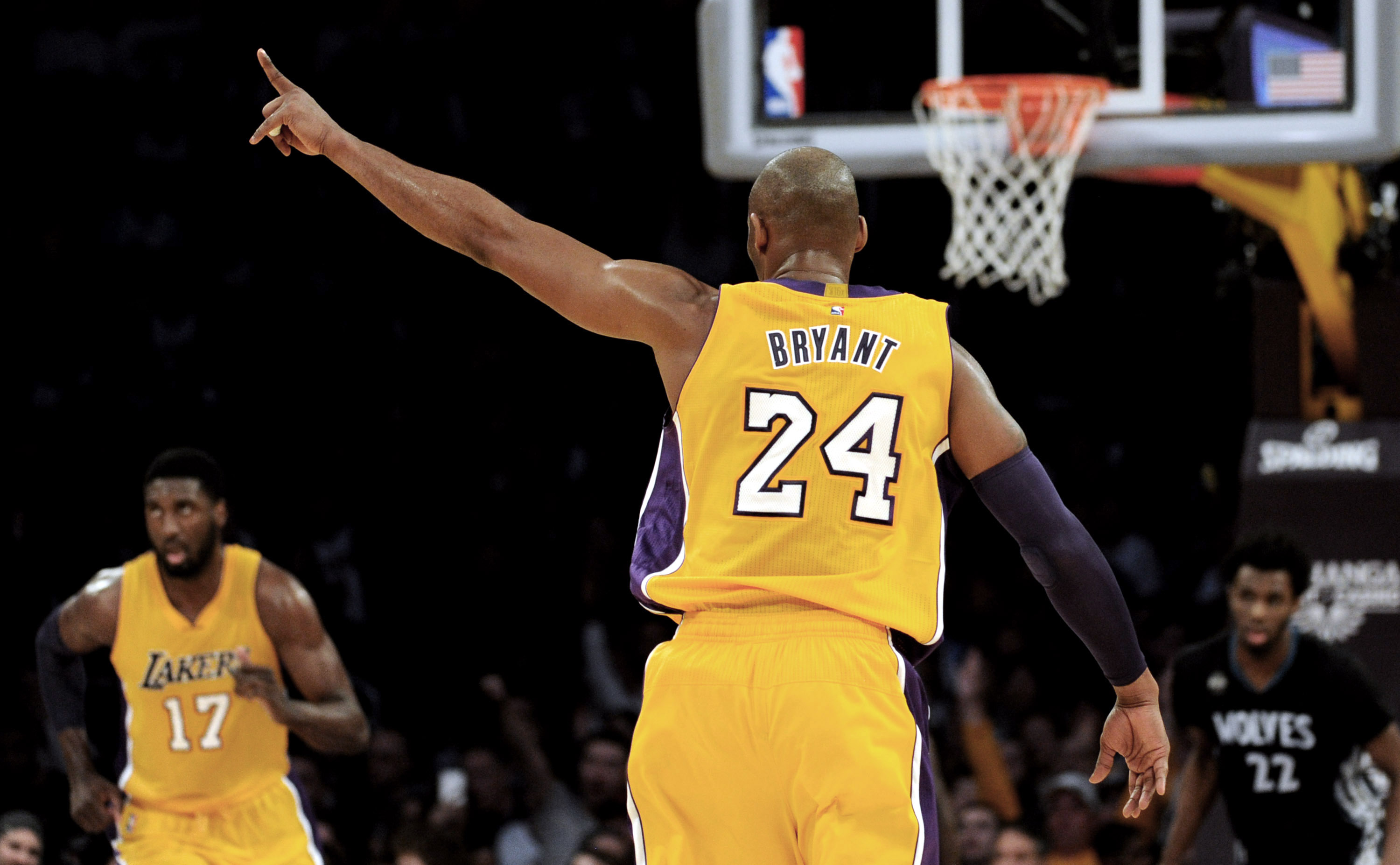 Lakers forward Kobe Bryant  will sit out Tuesday's game vs. Sacramento. (Photo by Keith Birmingham/ Pasadena Star-News)