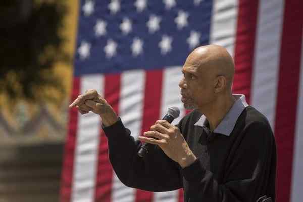 Kareem Abdul-Jabbar speaks at the South Los Angeles Get Out The Vote Rally for Democratic presidential candidate Hillary Clinton in June. (Photo by David McNew/Getty Images) 
