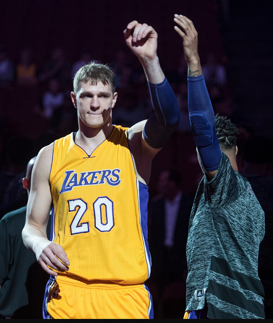 Timofey Mozgov is showing why the Lakers signed him to a huge contract -  Silver Screen and Roll