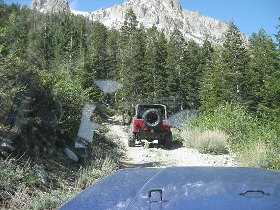 High  Sierra Jeep Adventures rolls through mountains outside June Lake near Mammoth. (Photo courtesy of High Sierra)