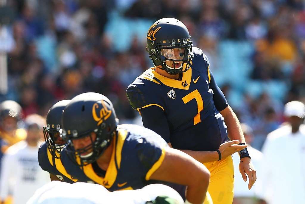 Cal quarterback Davis Webb #7 of the California Golden Bears signals to a team mate during the College Football Sydney Cup match between University of California and University of Hawaii at ANZ Stadium on August 27, 2016 in Sydney, Australia. (Photo by Mark Nolan/Getty Images)